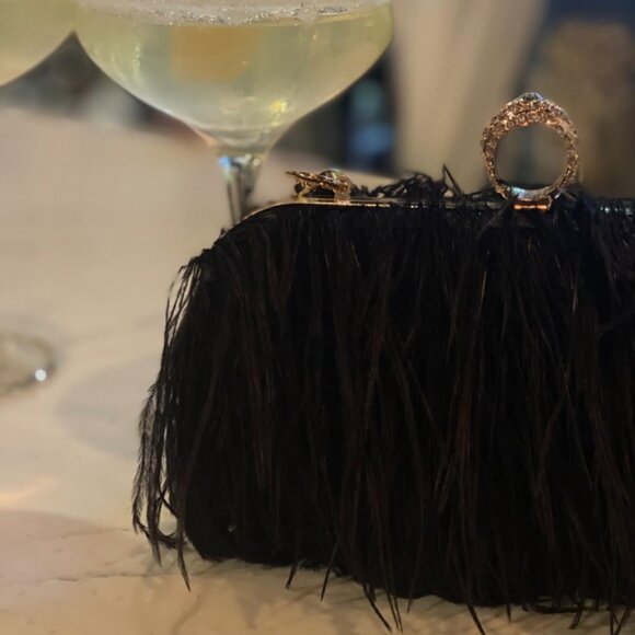 Neiman Marcus Black Ostrich Feather Clutch Bag - Picture 5 of 12